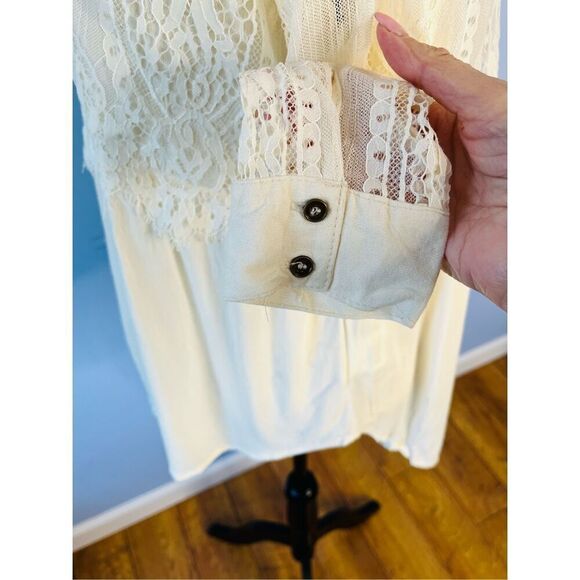 Coco & Jaimeson Women’s L Lace High Low Button Down Shirt Ivory Long Sleeve - Picture 5 of 11